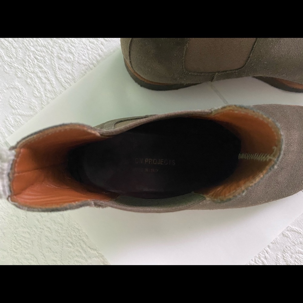 Common Project Chelsea Boots - Picture 6 of 7